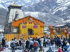 Uttarakhand News: चारधाम यात्रा में उमड़ा भक्तों का सैलाब, 10 दिन में चार लाख से ज्यादा श्रद्धालुओं ने किए दर्शन