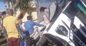 ऋषिकेश गंगोत्री हाईवे पर हादसा: डाबरी गांव के पास सड़क पर पलटी बस, पांच यात्री थे सवार, मची चीख पुकार