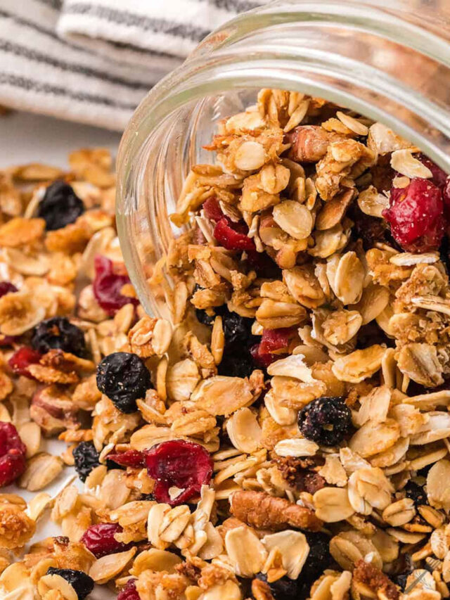 हेल्दी समझकर रोज खा रहे हैं ग्रेनोला? फायदे की जगह शरीर को हो सकते हैं ये 8 बड़े नुकसान