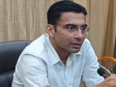 Dehradun: डीएम के खिलाफ वकीलों ने खोला मोर्चा, बोले- स्थानांतरण नहीं होने तक सभी न्यायिक कार्य रहेंगे बंद