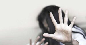 Haldwani: पड़ोसी युवक ने किशोरी के साथ किया दुष्कर्म, तबीयत बिगड़ी, जांच में दो माह की गर्भवती निकली