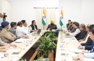 चारधाम यात्रा: राज्यपाल ने की बैठक, कहा-साइबर अपराध, फर्जी हेली टिकट-होटल बुकिंग धोखाधड़ी से सख्ती से निपटें