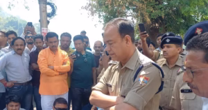 Bhimtal: समुदाय विशेष के युवक की गिरफ्तारी न होने से भाजपाइयों और व्यापारियों में उबाल, बाजार बंद कर लगाया जाम