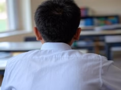 Haldwani: क्लास में चक्कर खाकर गिरे मासूम ने तोड़ा दम, बेटे के शव से लिपटी रही मां; परिवार में मचा कोहराम