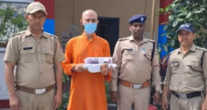 Dehradun: माथे पर तिलक, हिंदू नाम; निकला बांग्लादेशी, सत्यसाधू बनकर रह रहा सनीउर रहमान लक्ष्मणझूला से गिरफ्तार