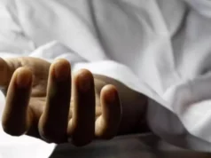 Haldwani News: ऑटो से उतरते समय चक्कर खाकर मां गिरी, गोद से छिटकी मासूम की मौत