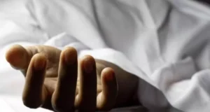 Haldwani News: ऑटो से उतरते समय चक्कर खाकर मां गिरी, गोद से छिटकी मासूम की मौत