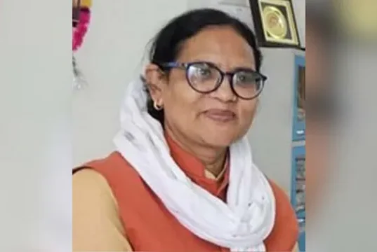 उत्तराखंड हलाला केस: पीड़िता के घर पहुंचीं अल्पसंख्यक आयोग की उपाध्यक्ष, UCC को बताया न्याय की किरण