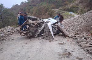 Road Accident: भतरोंजखान में बड़ा हादसा, जागर कार्यक्रम से लौट रहे लोगों की कार खाई में गिरी, तीन की मौत
