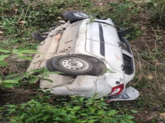 Road Accident: ब्रेक फेल होने से टैक्सी पलटी, छह पर्यटक घायल