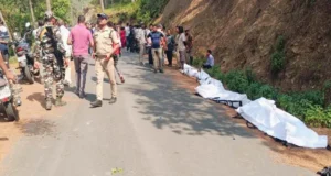 Nainital News: उत्तराखंड में बड़ा हादसा, भवाली बाईपास पर खाई में गिरी कार, यूपी के 5 लोगों की मौत