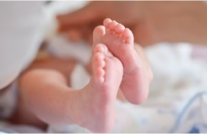 Uttarakhand: चलती ट्रेन में दर्दनाक घटना, सवालों में घिरी ममता, मृत शिशु फेंका या गिरा, लक्सर आ रहा था दंपती