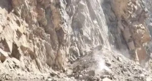 सावधान! केदारनाथ पैदल मार्ग पर पत्थर गिरने का सिलसिला तेज, अब तक तीन की मौत और पांच घायल
