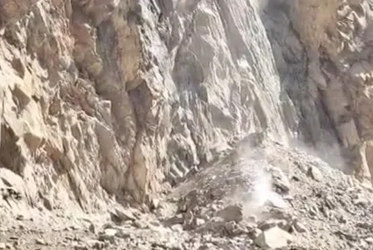 सावधान! केदारनाथ पैदल मार्ग पर पत्थर गिरने का सिलसिला तेज, अब तक तीन की मौत और पांच घायल
