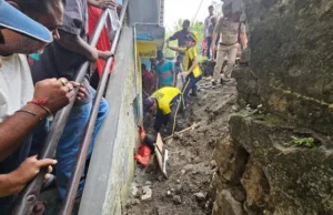 देहरादून के राजपुर में दीवार गिरने से वृद्ध महिला मलबे में फंसी, एसडीआरएफ ने बचाई जान