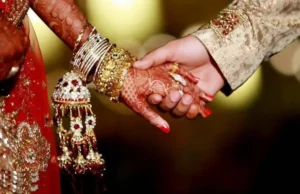 Rudrapur: 12 साल की शादी के बाद पत्नी प्रेमी संग फरार, पति को धमकाया- ‘तलाक दो वरना जान से मार दूंगी’
