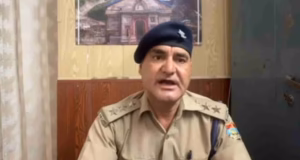 Kedarnath Dham: श्रद्धालुओं पर कार्रवाई का वीडियो वायरल, घटना की जांच, पुलिसकर्मी को ड्यूटी प्वाइंट से हटाया
