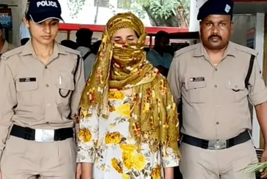 नौकरानी का स्टेटस देख उड़े मालकिन के होश, तुरंत पहचाने अपने गहने, एक साल पहले हुए थे चोरी
