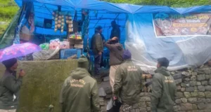 केदारनाथ यात्रा अपडेट: भारी बारिश के बीच प्रशासन अलर्ट, संगम घाट से यात्रियों को सुरक्षित स्थानों पर पहुंचाया