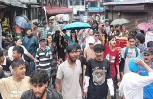 धर्मेंद्र प्रधान के इस्तीफे के बाद उत्तराखंड में जश्न, बारिश के दौरान सड़कों पर निकले ‘Gen-Z’