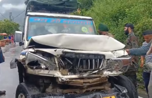 Karanprayag News: बदरीनाथ हाईवे पर बस और टैक्सी की भिडंत, दो लोग चोटिल, अस्पताल में कराया भर्ती