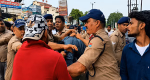रुद्रपुर: सामूहिक दुष्कर्म प्रकरण में आरोपियों ने की भागने की कोशिश, गुस्साई भीड़ ने दबोचा और पीटा