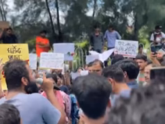 Dehradun: परीक्षाओं में धांधली से आहत युवाओं का सड़कों पर दिखा आक्रोश, बोले-इस्तीफा दें केंद्रीय शिक्षा मंत्री