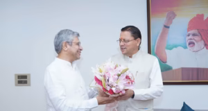 Uttarakhand: रेल मंत्री से मिले मुख्यमंत्री धामी, मुंबई-दून वंदे भारत पर केंद्र की सहमति, उत्तराखंड में बढ़ेगी रेल कनेक्टिविटी