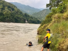 Rishikesh: सिरासू पुल के पास स्नान के दौरान गंगा में बहा मेरठ का युवक, दोस्तों के साथ आया था घूमने, खोज जारी