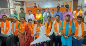Uttarakhand: श्रीनगर मेयर सहित 11 पार्षद भाजपा में शामिल, उत्तराखंड के सभी निगमों में अब भाजपा का कब्जा