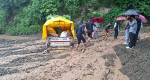 उत्तराखंड में भारी बारिश से आफत: ग्वालदम और कालसी-चकराता हाईवे बंद, 28 ग्रामीण सड़कें भी ठप