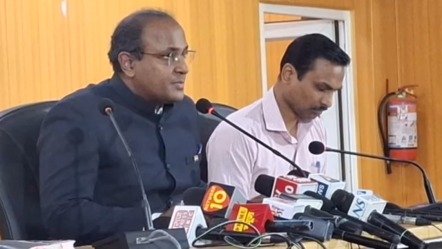 chief-electoral-officer-dr-bvrc-purushottam_944e03b216656ea185994d33684aad76 (1)