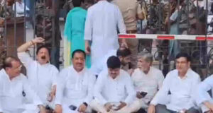 उत्तराखंड से दिल्ली पहुंचे कांग्रेस नेता: एसआईआर को लेकर जताया विरोध, चुनाव आयोग के बाहर किया प्रदर्शन