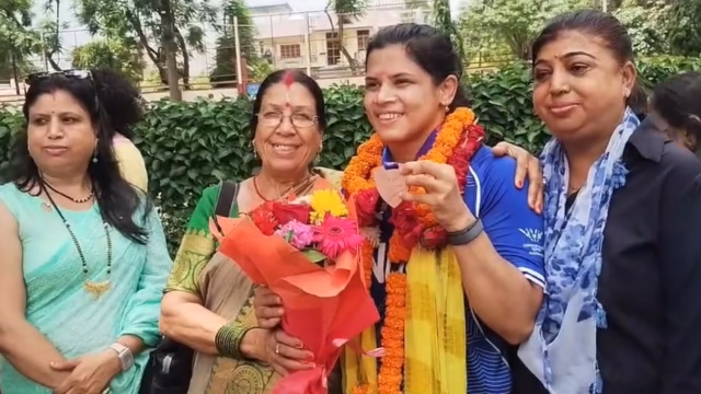 unnati-sharma_11764adde33ae85acd608c77063cbcce