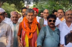 दिल्ली से हरिद्वार पहुंचे हरीश रावत: कार्यकर्ताओं ने किया स्वागत, किया गंगा पूजन, बोले- मैं पार्टी का सिपाही