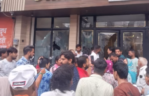 दुष्कर्म कांड पर भड़का जनआक्रोश: लोगों ने होटल में तोड़फोड़; सामने आईं काले कारोबार की परतें, पुलिस बल मौजूद