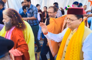 देहरादून: विकासनगर में नए यमुना घाट पहुंचे सीएम धामी, 25 फीट ऊंची प्रतिमा का किया अनावरण