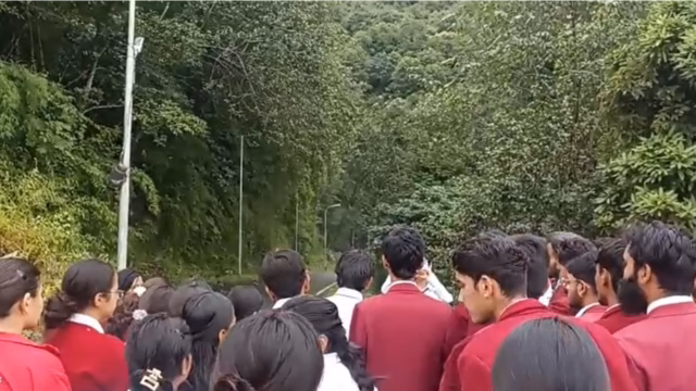 student_5aa81e3c724328065ed142fd66267555