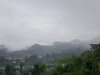 उत्तराखंड में बदला मौसम: पहाड़ों पर हुई बर्फबारी, भारी बारिश से पिथौरागढ़ के स्कूल बंद, छह जिलों में यलो अलर्ट जारी