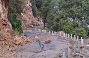 रुद्रप्रयाग: केदारनाथ यात्रा मार्ग पर हादसा, गौरीकुंड के पास खाई में गिरने से महाराष्ट्र के यात्री की मौत