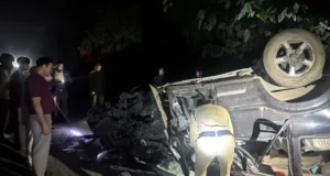 उत्तराखंड के रामनगर में भीषण सड़क हादसा, डंपर से टक्कर में स्कॉर्पियो सवार पति की मौत, पत्नी घायल