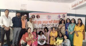 ‘चलो कुछ अच्छा करें सेवा समिति’ की नेक पहल, जरूरतमंद बच्चों को बांटी स्टेशनरी सामग्री
