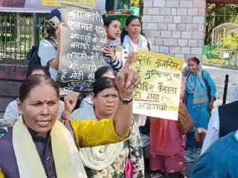 Uttarakhand: अंकिता भंडारी हत्याकांड, न्याय की मांग को लेकर कांग्रेस की बाइक रैली, सामाजिक संगठनों का भी प्रदर्शन