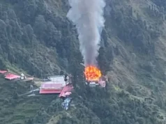 नवरात्र के बीच बागेश्वर के मां भगवती मंदिर में लगी आग, मुख्य मंदिर को पहुंचा भारी नुकसान