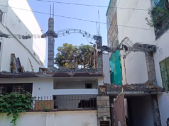 देहरादून: इंदिरा नगर में पुराने मकान को तोड़ते समय हादसा, मलबे में दबा मजदूर, अस्पताल में भर्ती