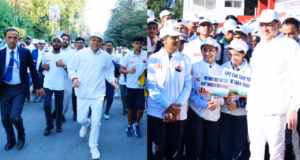 देहरादून: नशामुक्त उत्तराखंड की मुहिम को लेकर देहरादून में वॉकथॉन, सीएम धामी ने दिखाई हरी झंडी